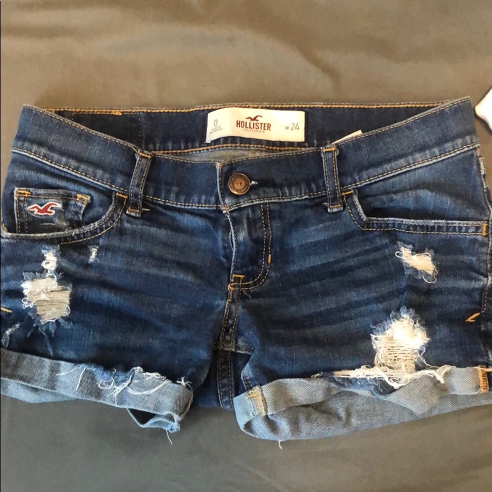 Low-Rise Hollister Shorts